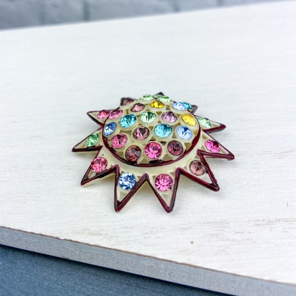VINTAGE Celluloid Glass Rhinestone Colorful Flower Brooch Sunshine Art Deco Pin - Picture 4 of 6